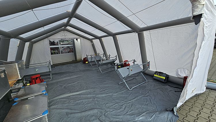 Patientenablage in einem GW-San - Zelt